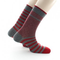 Chaussettes rayées asymétriques gris et rouge