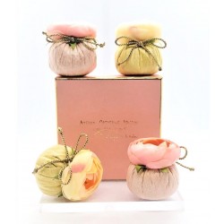 Coffret rose 4 baby boules...